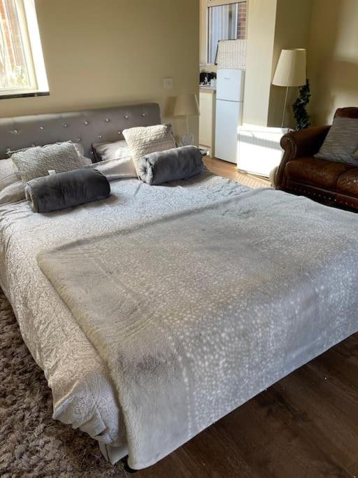 Beautiful Cotswold Couples Retreat Villa Bourton-on-the-Water ภายนอก รูปภาพ