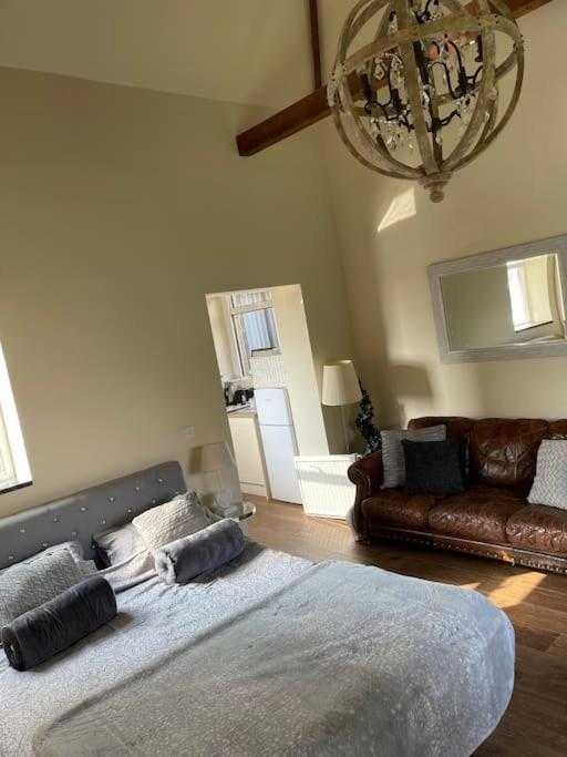 Beautiful Cotswold Couples Retreat Villa Bourton-on-the-Water ภายนอก รูปภาพ
