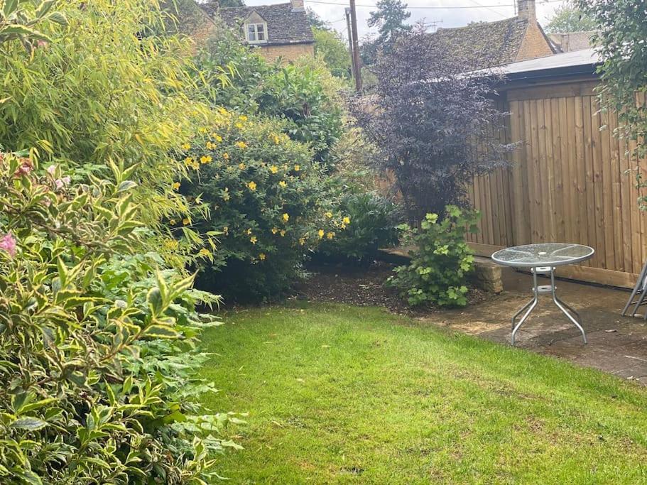 Beautiful Cotswold Couples Retreat Villa Bourton-on-the-Water ภายนอก รูปภาพ